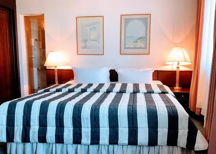 科隆霍夫酒店 3* 多尔马根